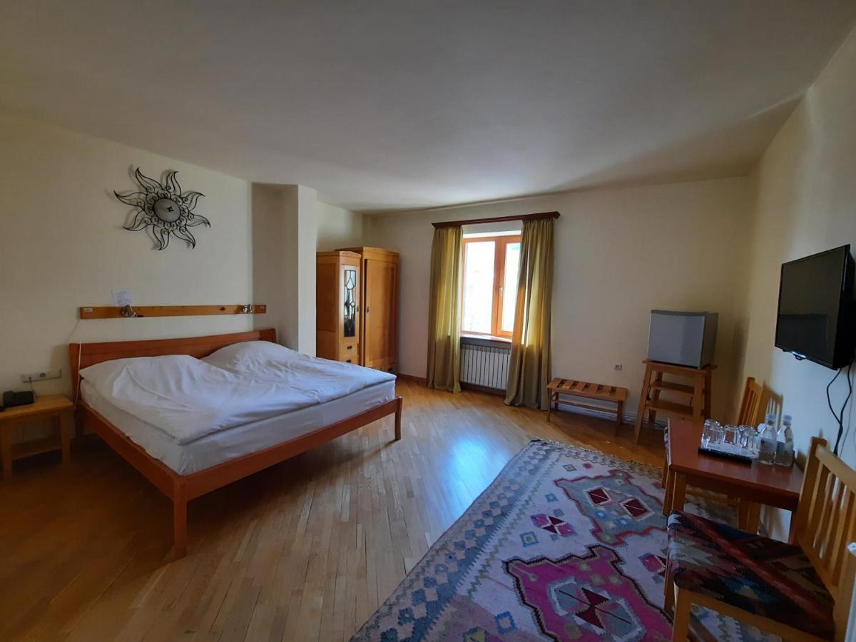 Hotel Mirhav Goris Exteriér fotografie