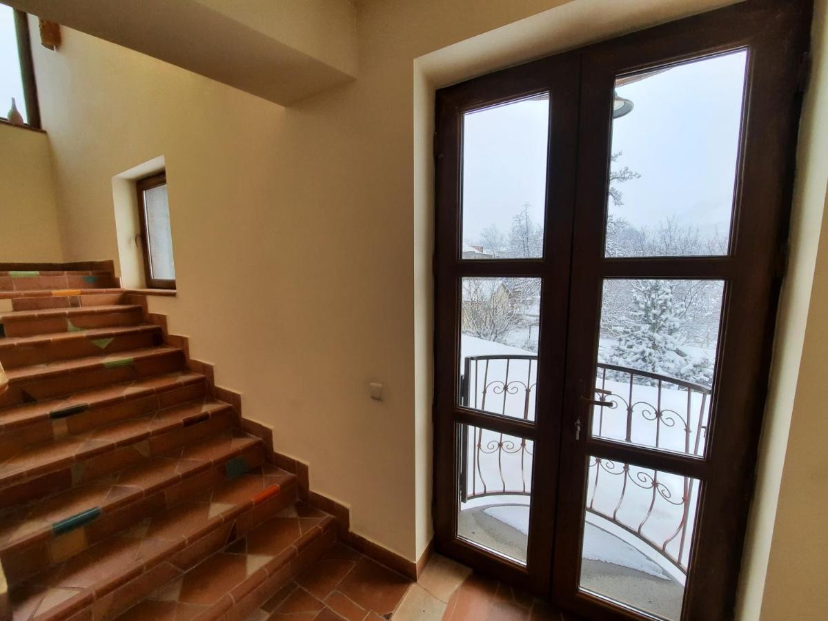Hotel Mirhav Goris Exteriér fotografie